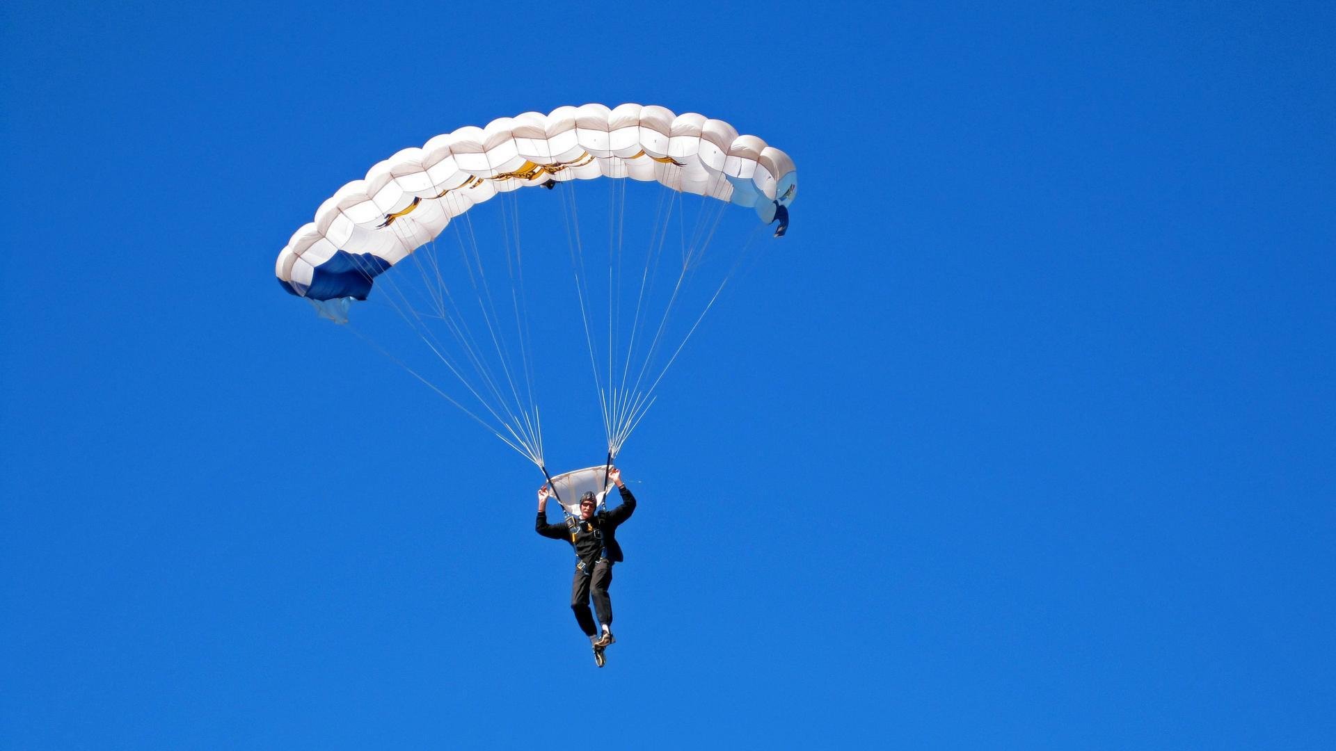 中国雪橇队创历史最佳战绩 冬奥赛场展现速度与激情